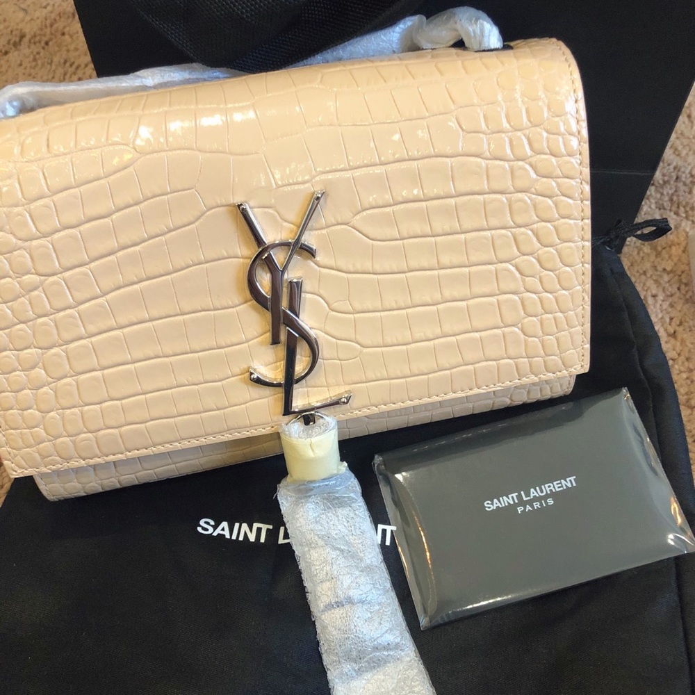 SOLD!!! SAINT LAURENT
Kate Small In Beige (NEW)